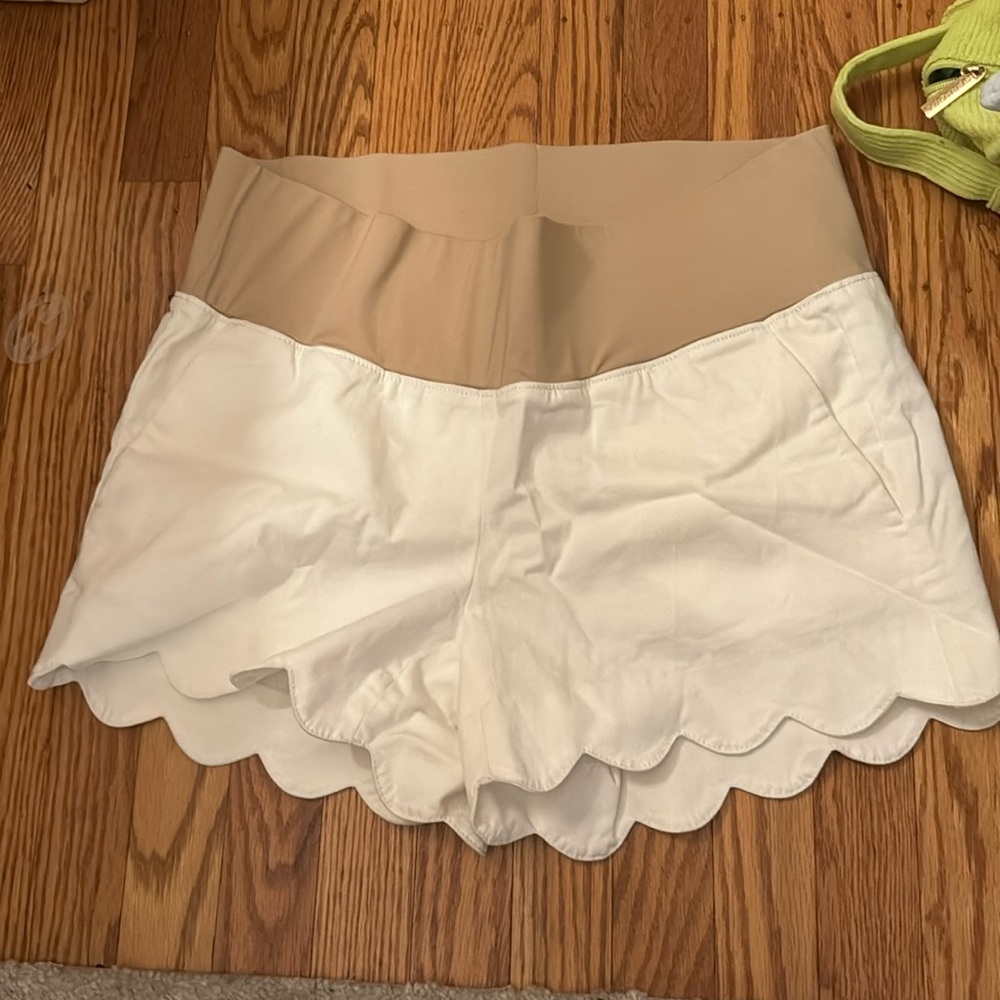 Maternity shorts